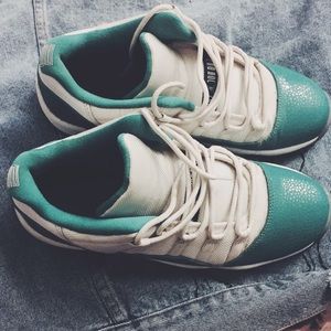 PRICE IS NEGOTIABLE 👟💕 #jordans #Trendy