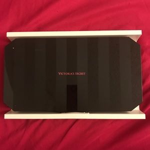 Victoria secret ultimate bombshell makeup kit