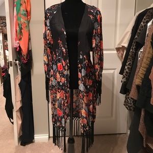 Floral fringe boho kimono