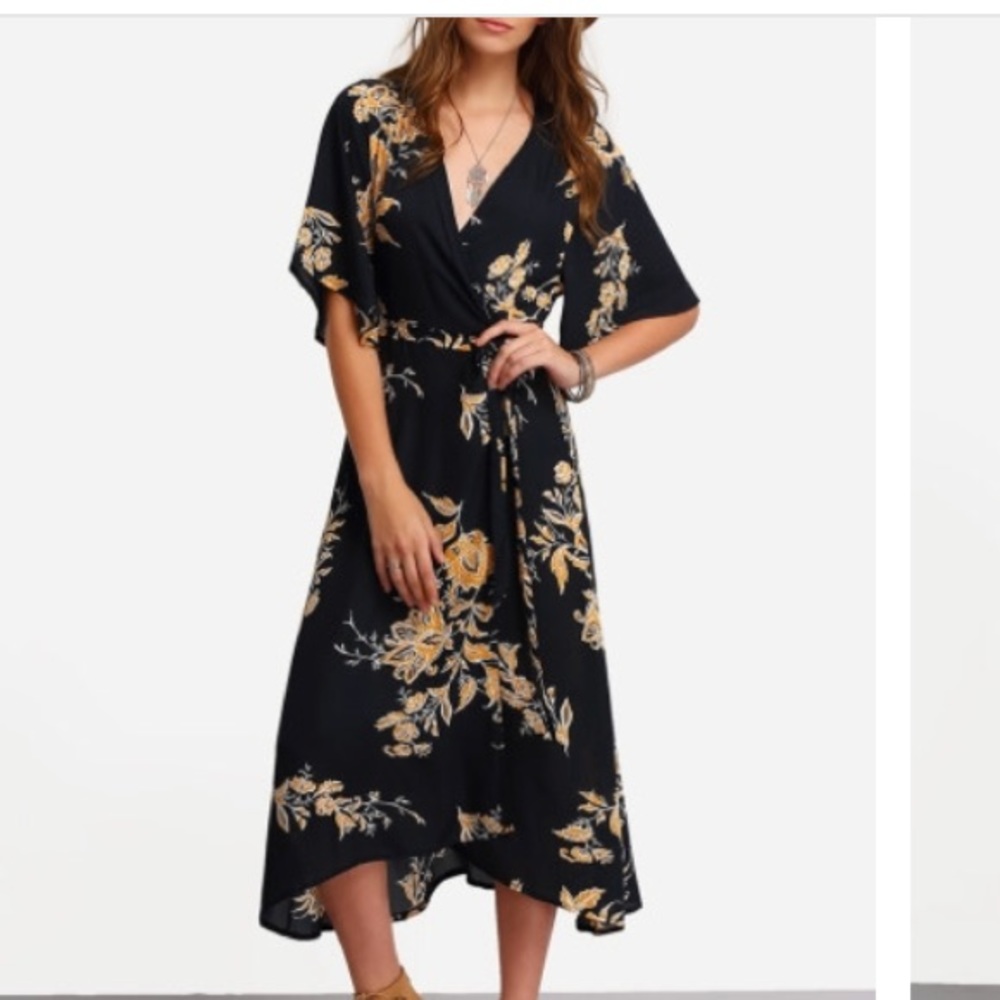Floral wrap dress black