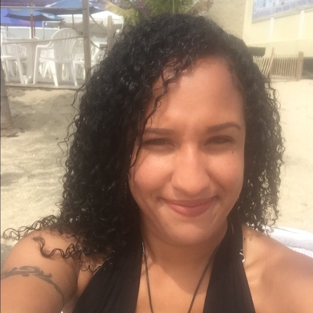 Meet your Posher, Nicole