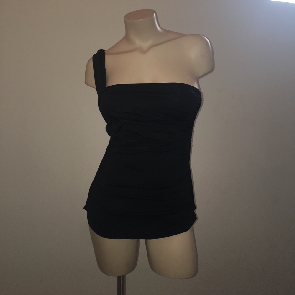 Multi-look black swim suit