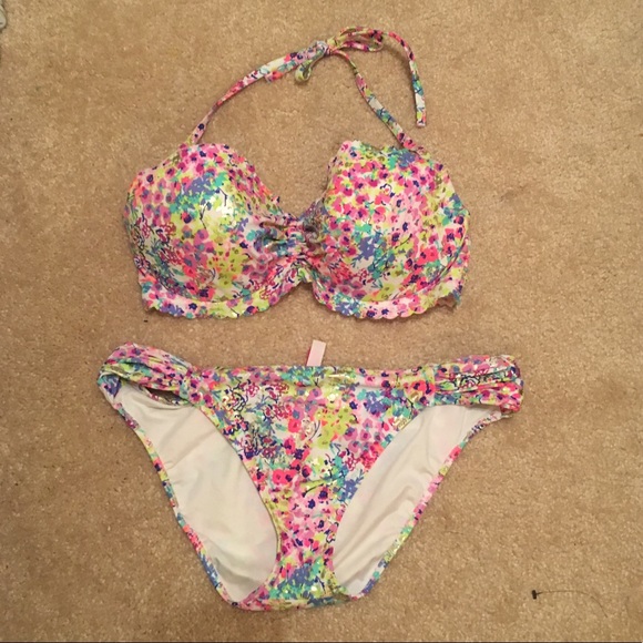 Victoria's Secret Swim Suit - Picture 1 of 7