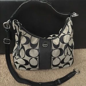 Coach purse ♥️ Valentine Sale