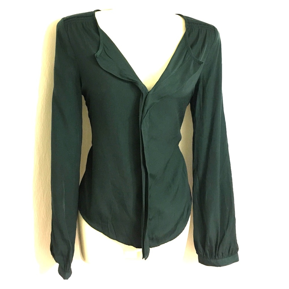 Forever 21 green flowy blouse small ruffle top
