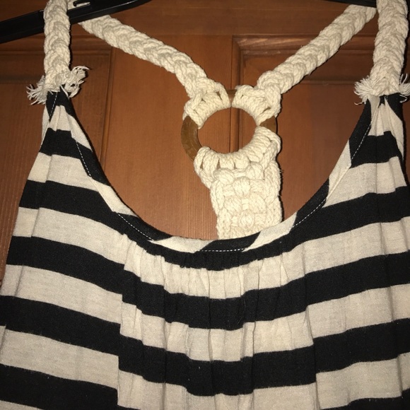 Top - Picture 2 of 4