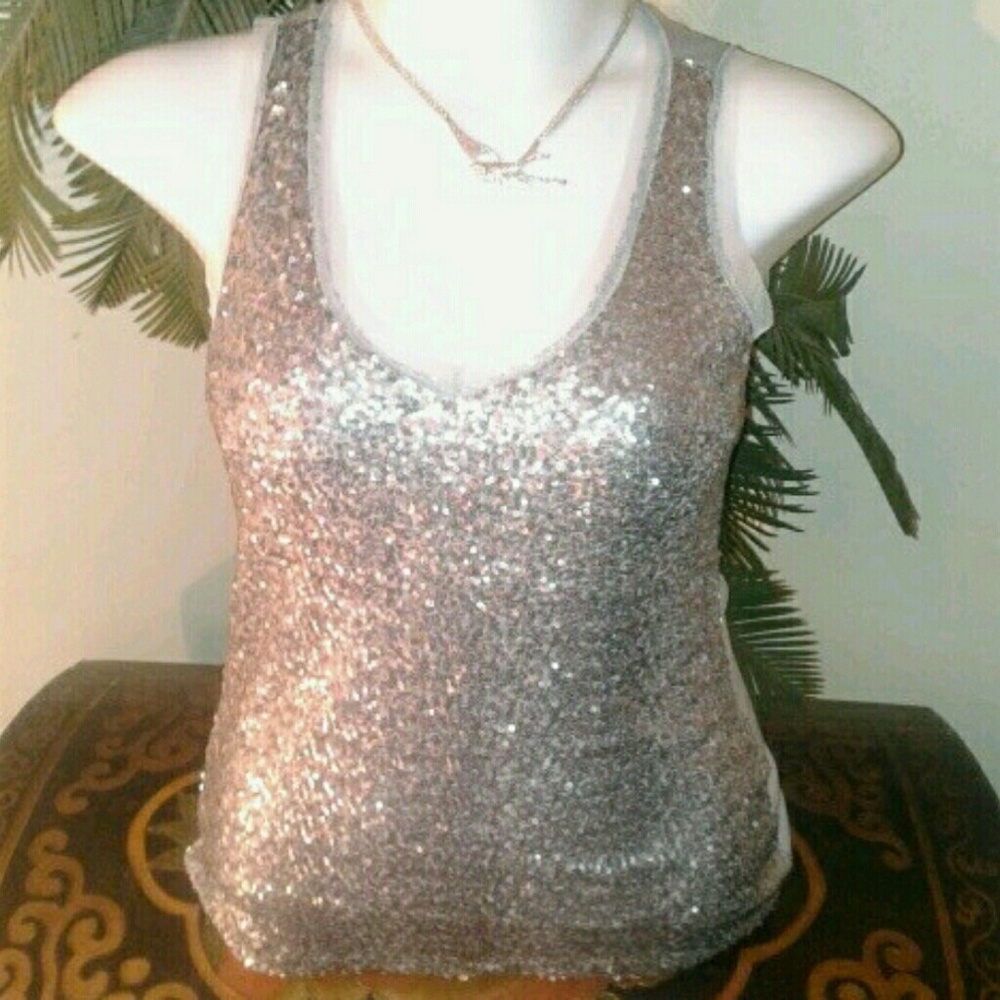 Nwt Jessica Simpson Platinum sequence classy tank