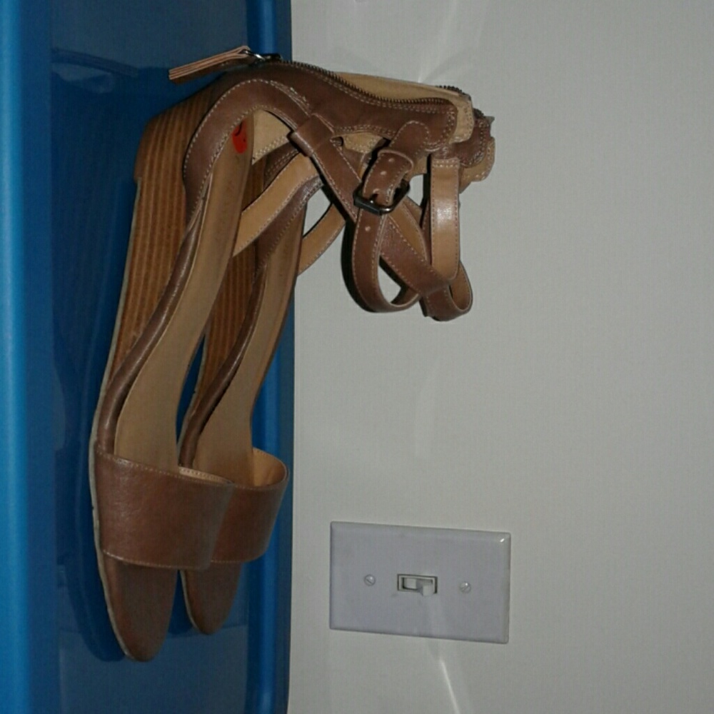 Sandals - Picture 2 of 2