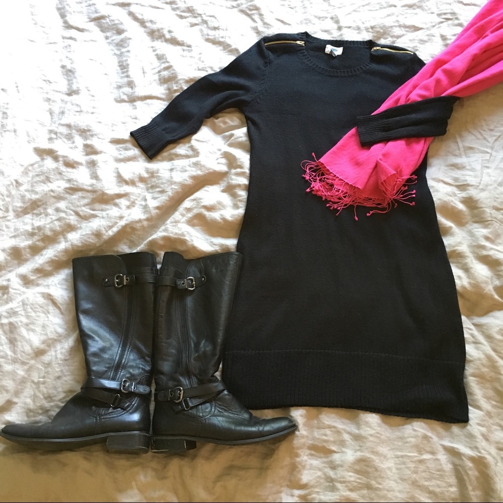 Body Con 3/4 Sleeve Black Sweater Dress w/ Zipper