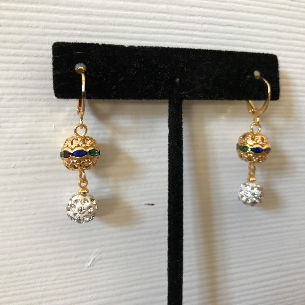 Womens Gold Earrings Fancy Ear Jewelry - Picture 3 of 7