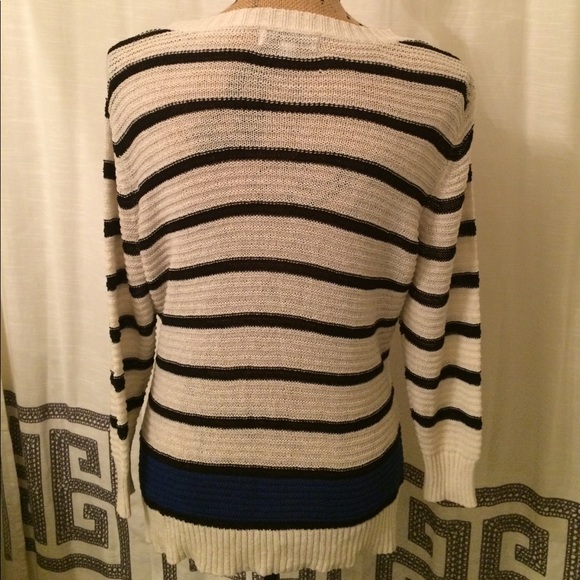 Modern Black, White, Blue Sweater - Picture 3 of 6