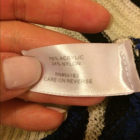 Modern Black, White, Blue Sweater - Picture 5 of 6