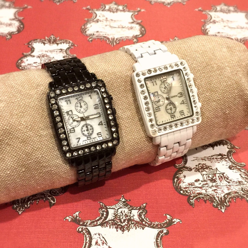 ⌚️2 fashion watches ⌚️