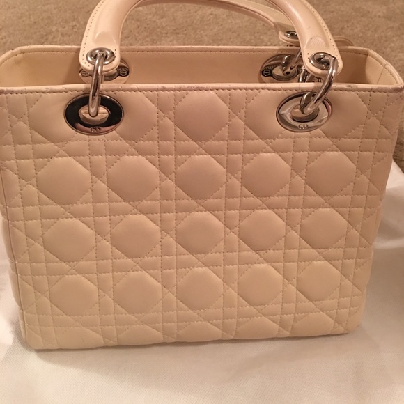 $2000 - Picture 3 of 5