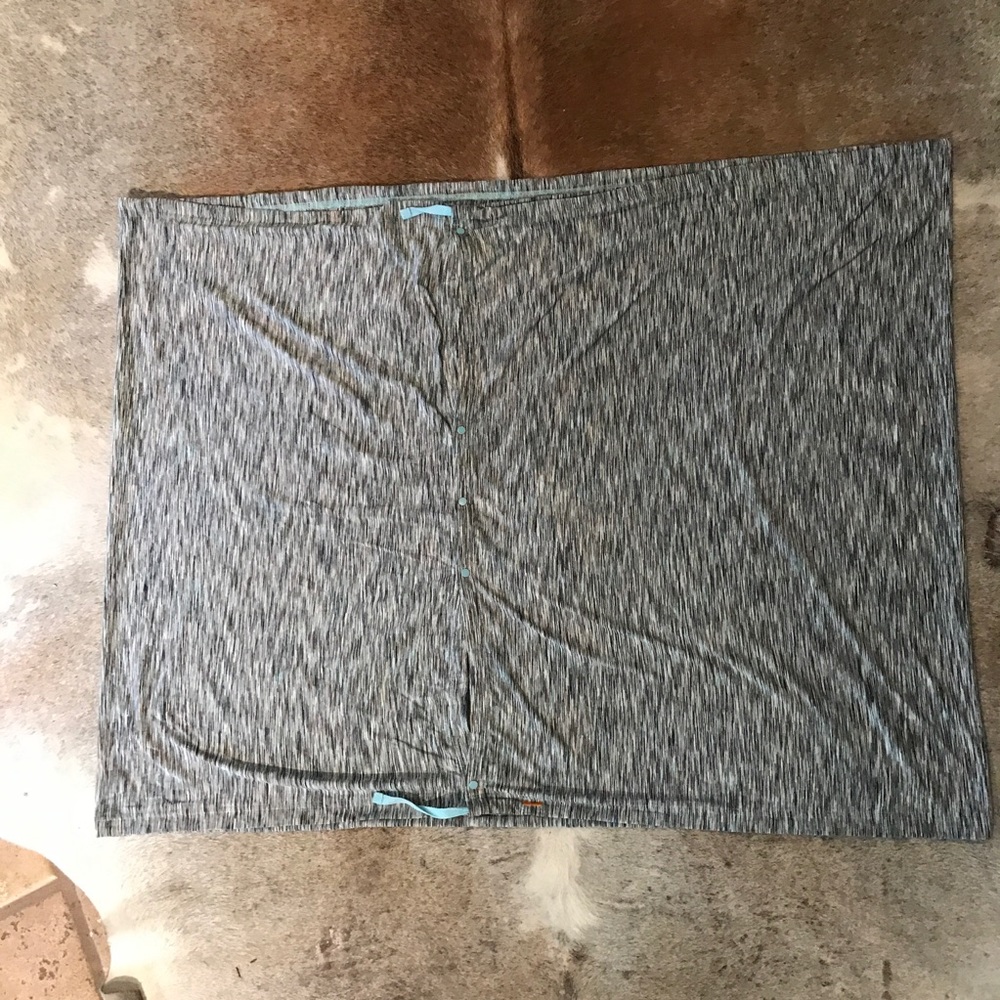 LUCY Athletic Scarf