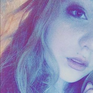 Meet your Posher, Carissa