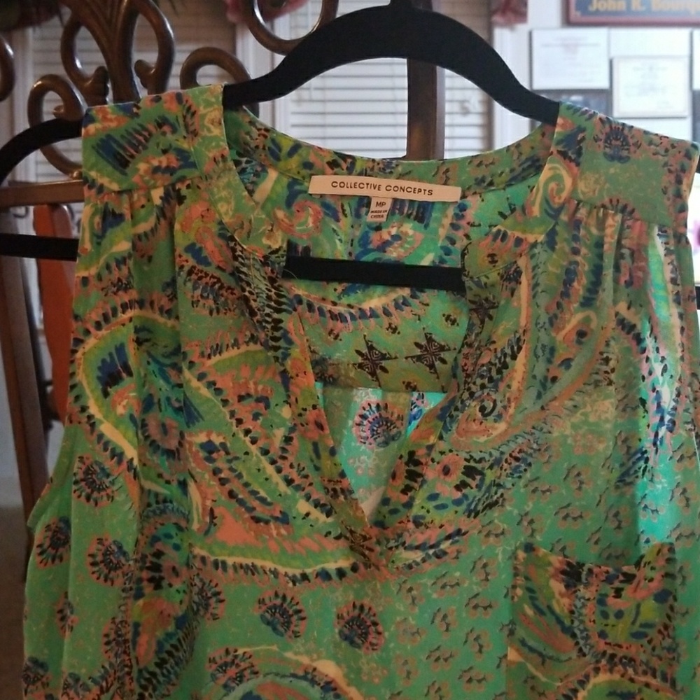 Collective concepts sleeveless blouse