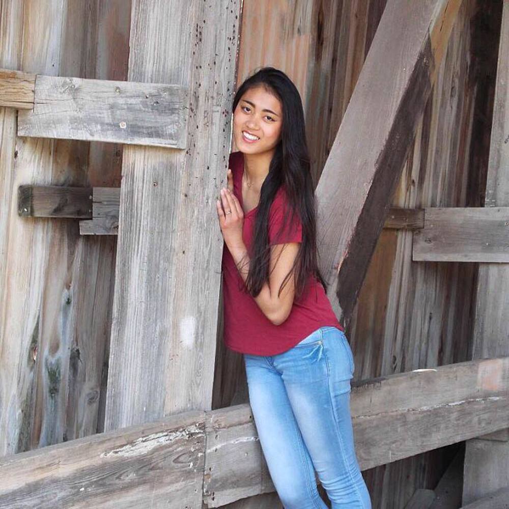 Meet your Posher, Sierra
