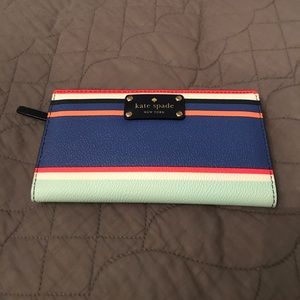 Kate Spade "Stacy" wallet
