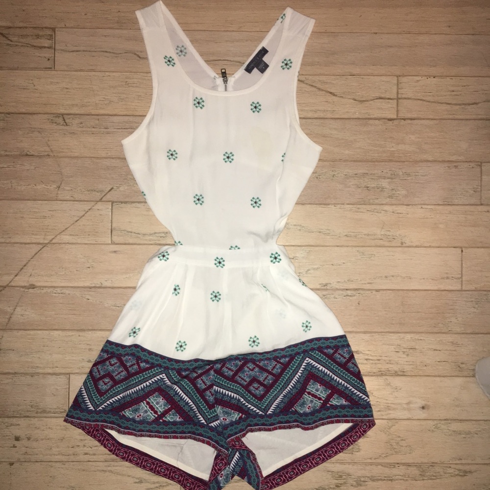 Kendall and Kylie pac sun romper