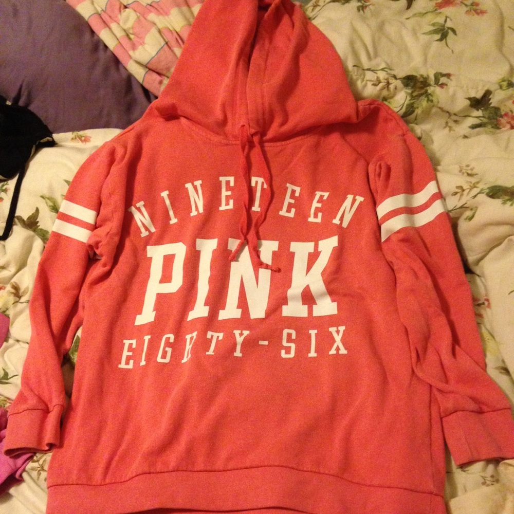 🚫SOLD🚫 Vs Pink boyfriend hoodie