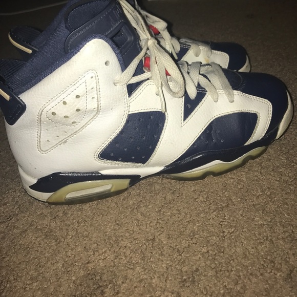 Jordan 6s - Picture 3 of 4