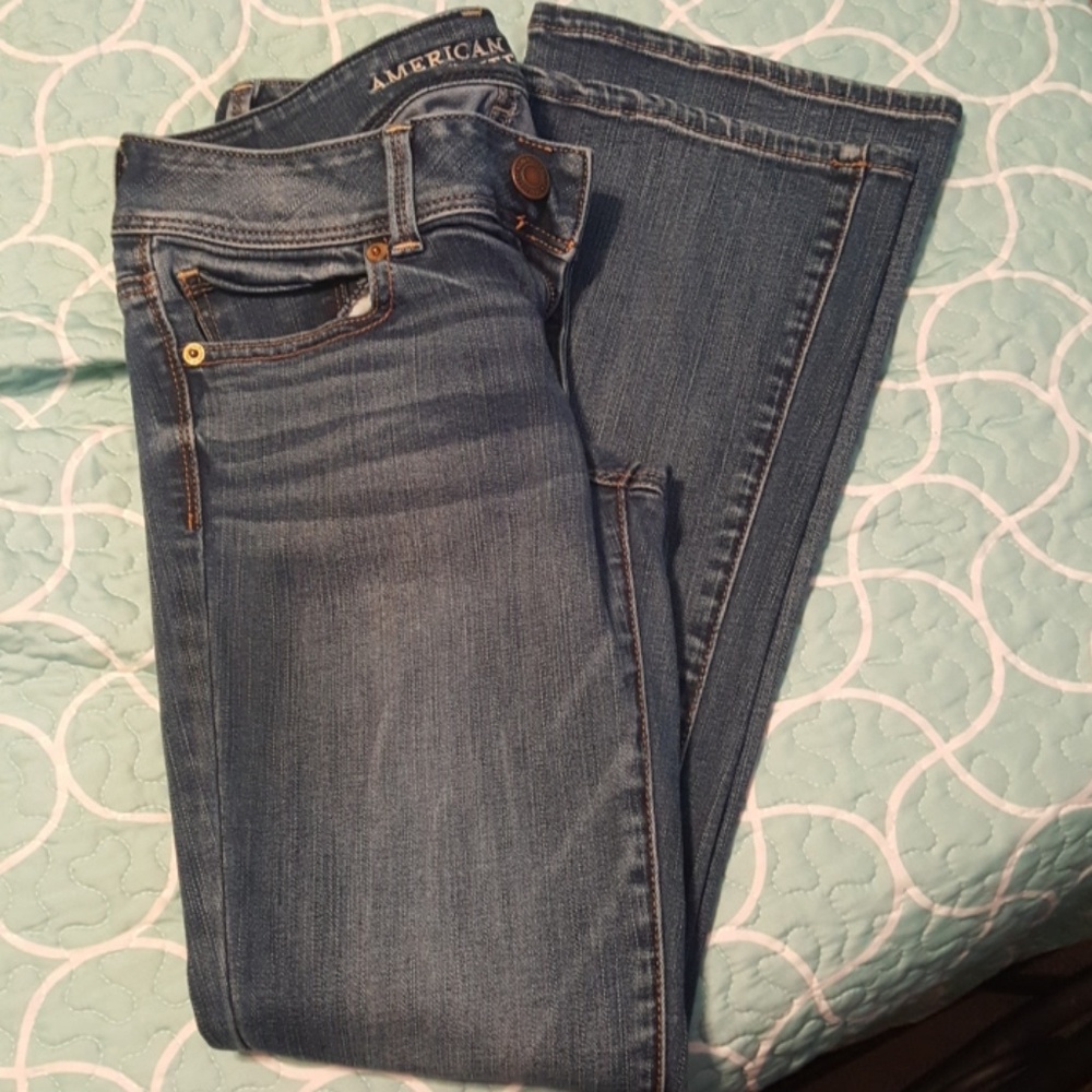 Size 4 (short) American Eagle Jeans