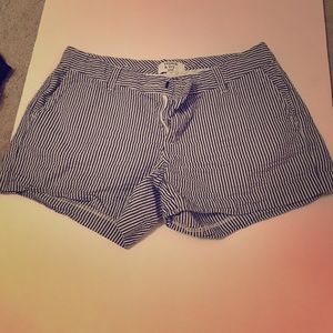 Crown & Ivy Shorts