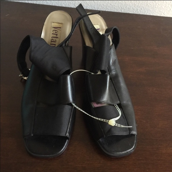 Shoes - OPEN TOE LEATHER SANDALS