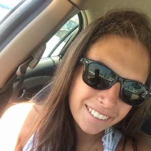 Meet your Posher, Erica