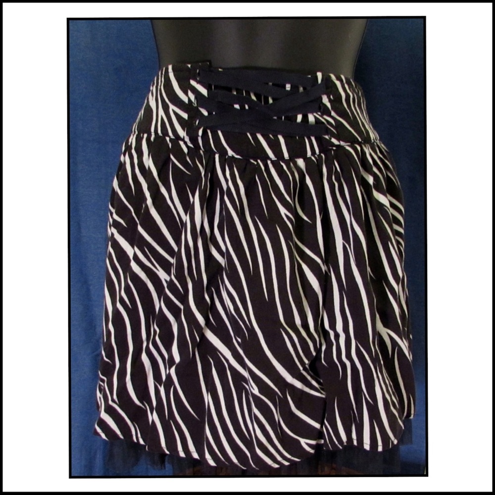 D-Signed Shake It Up Girl's Zebra Print Skirt - L
