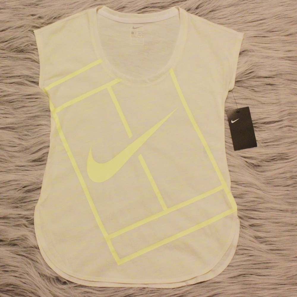 🎾NWT🎾Nike tennis shirt