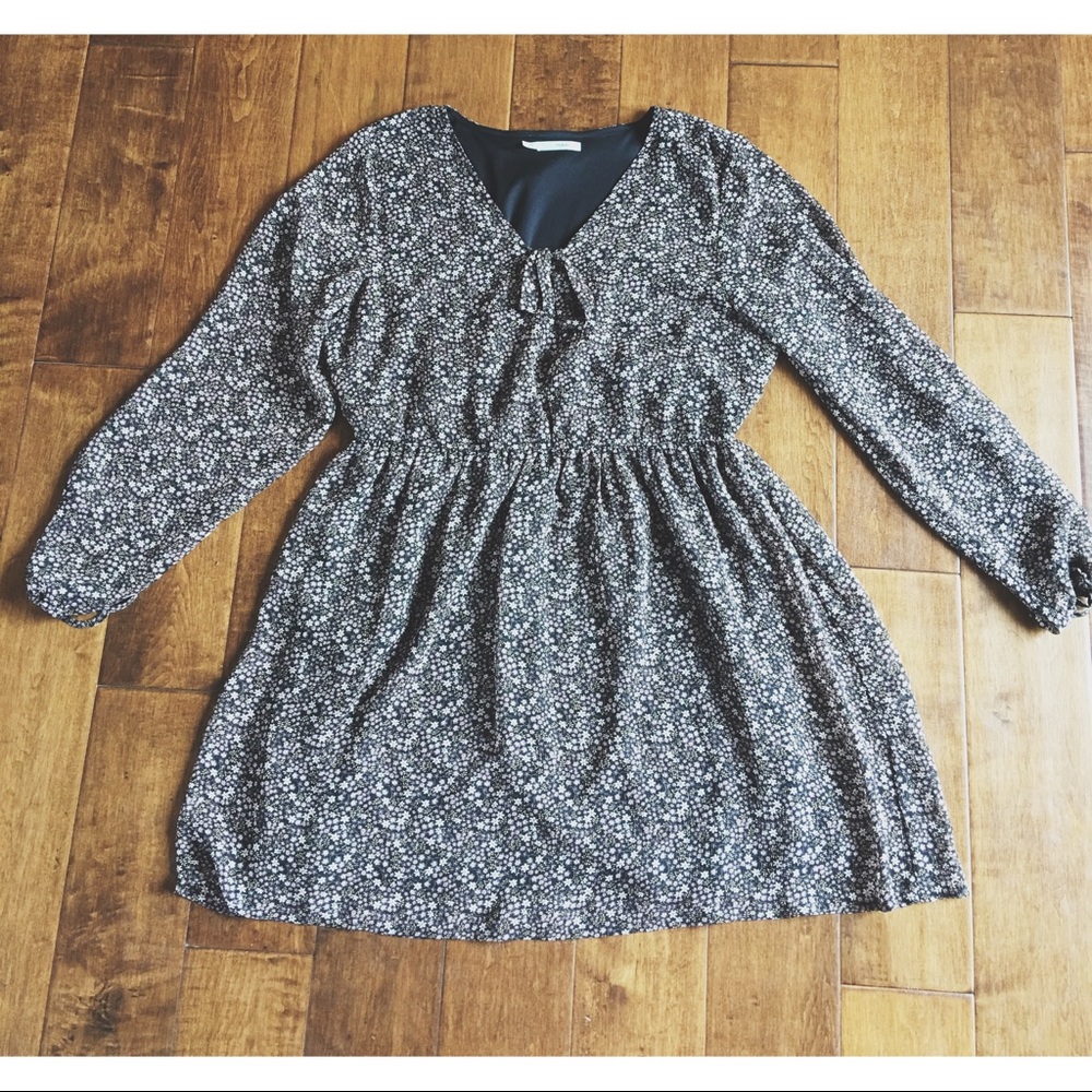 ✨$10 SALE✨ Floral fall dress