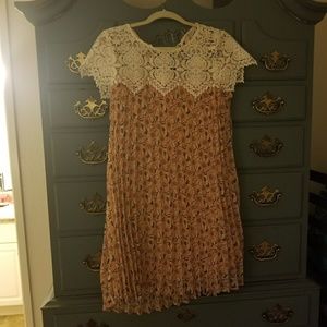 Pleated lace sunflower dress