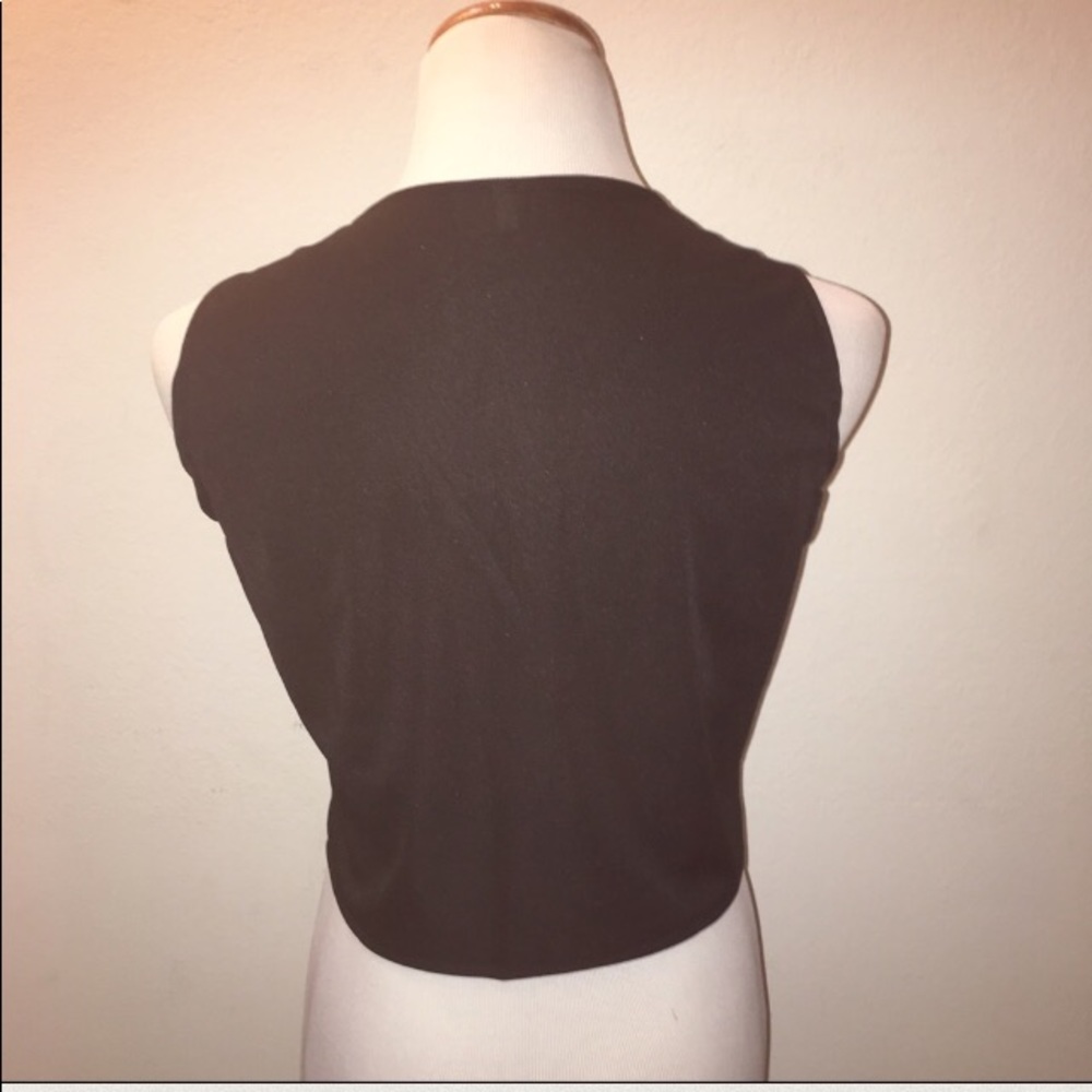 V Neck Front Cross Over Summer Top - Picture 4 of 4
