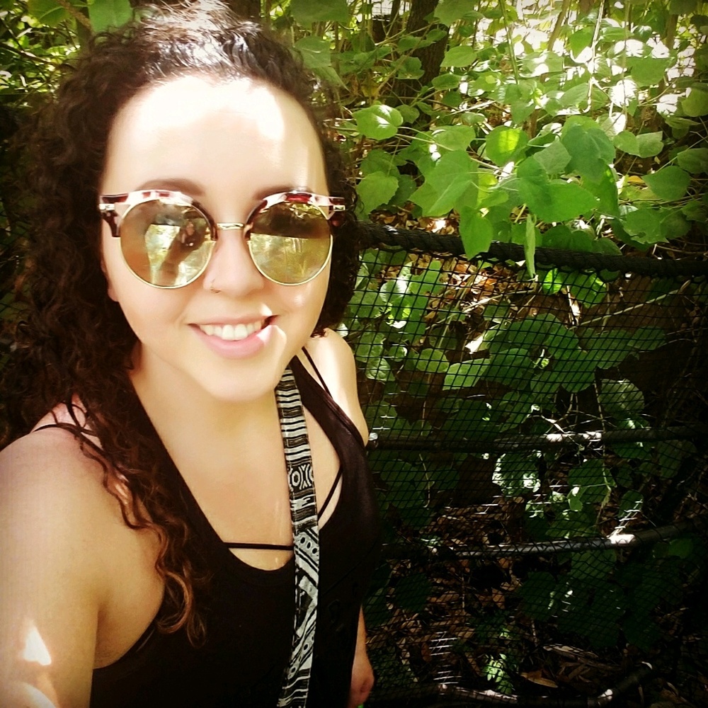 Meet your Posher, Melissa