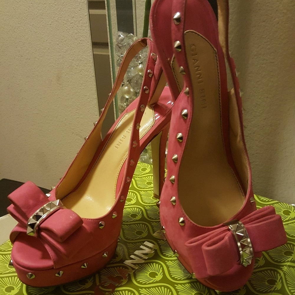 Gianni Bini Spike heels