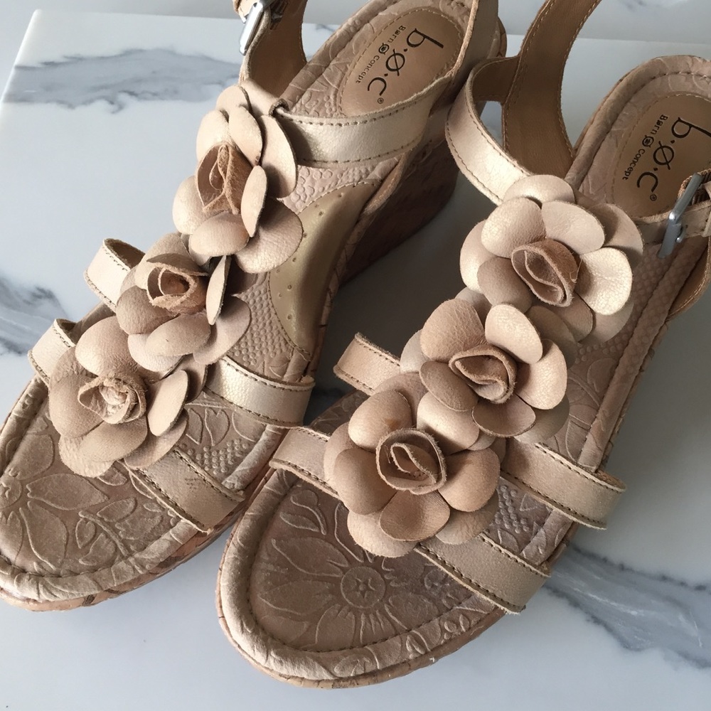 B.O.C Tan Flower Wedges