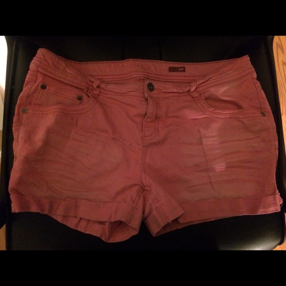pink shorts