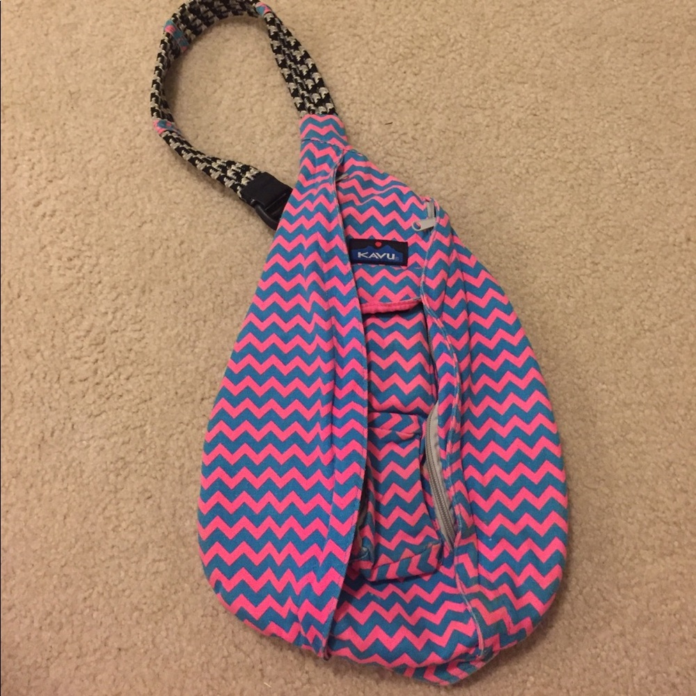 Kavu cross body bag