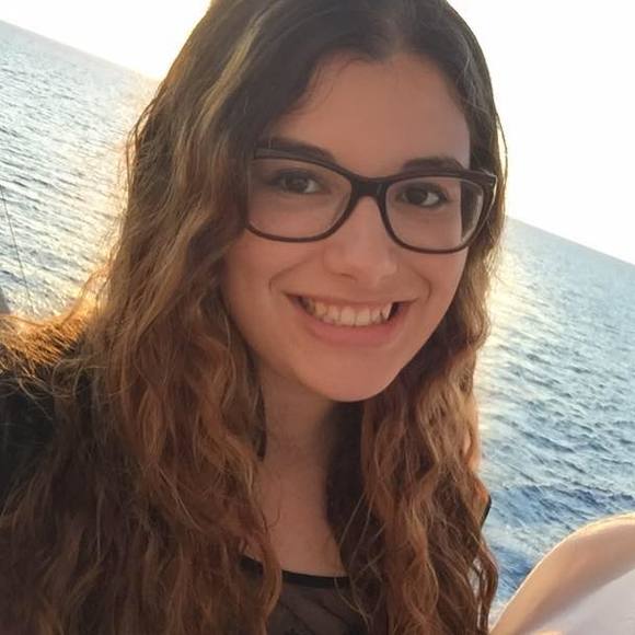 Meet your Posher, Ava - Picture 1 of 1