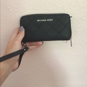 MICHAEL KORS WALLET NWOT