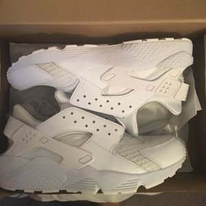 Nike Huarache All White Shoes
