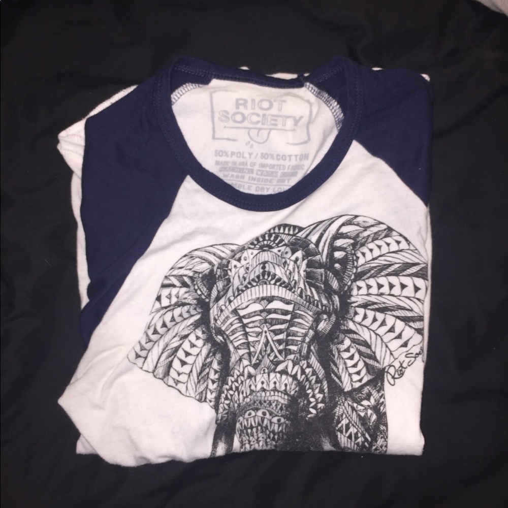 Elephant quarter sleeve tee
