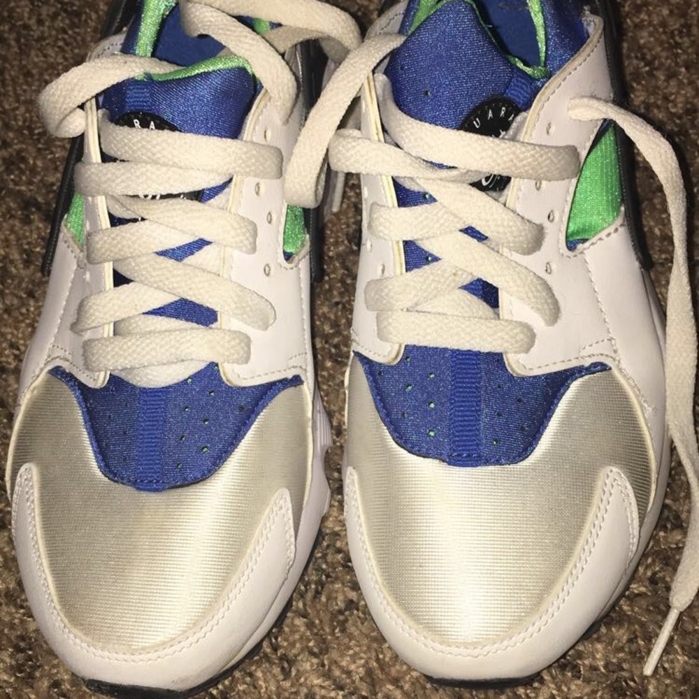 Scream Green Huaraches