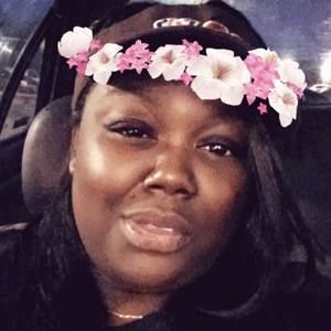 Meet your Posher, Vee