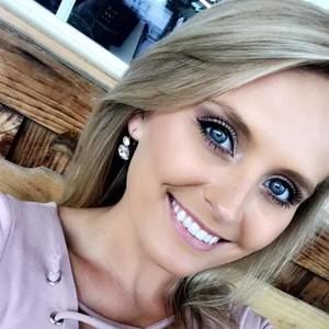 Meet your Posher, Gabrielle