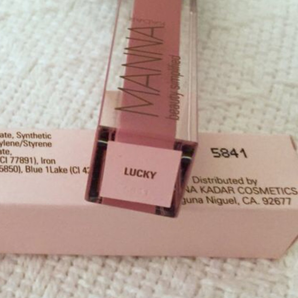 MANNAKADAR beauty Liplocked priming gloss stain