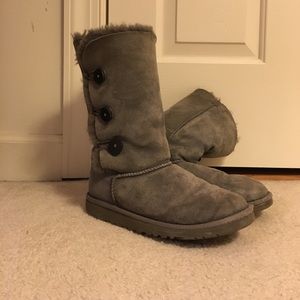 Gray buttoned UGGS