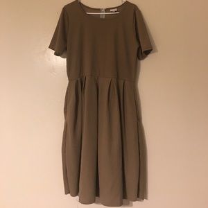 2XL LuLaRoe Amelia Dress